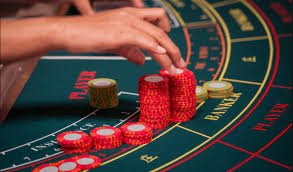 Menu aplikasi mobile semarjitu77 Menu utama semarjitu77 di aplikasi mobile menampilkan pilihan table games